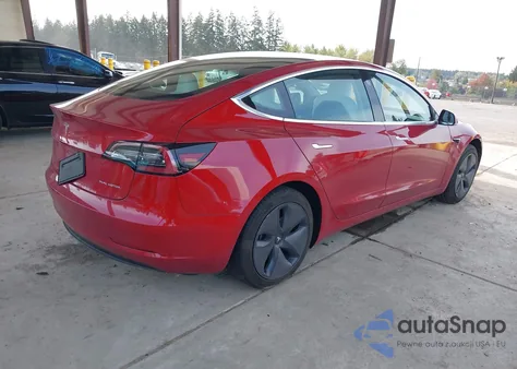 2019 Tesla Model 3 Long Range/Performance z USA, uszkodzony, nr VIN 5YJ3E1EB4KF407273